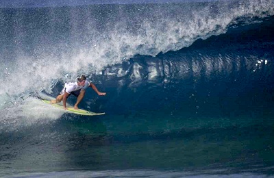 north shore waves / Pipe Masters 2004