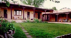 old taos guesthouse bed & breakfast